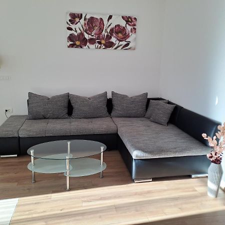 Yulia Apartman プーラ エクステリア 写真