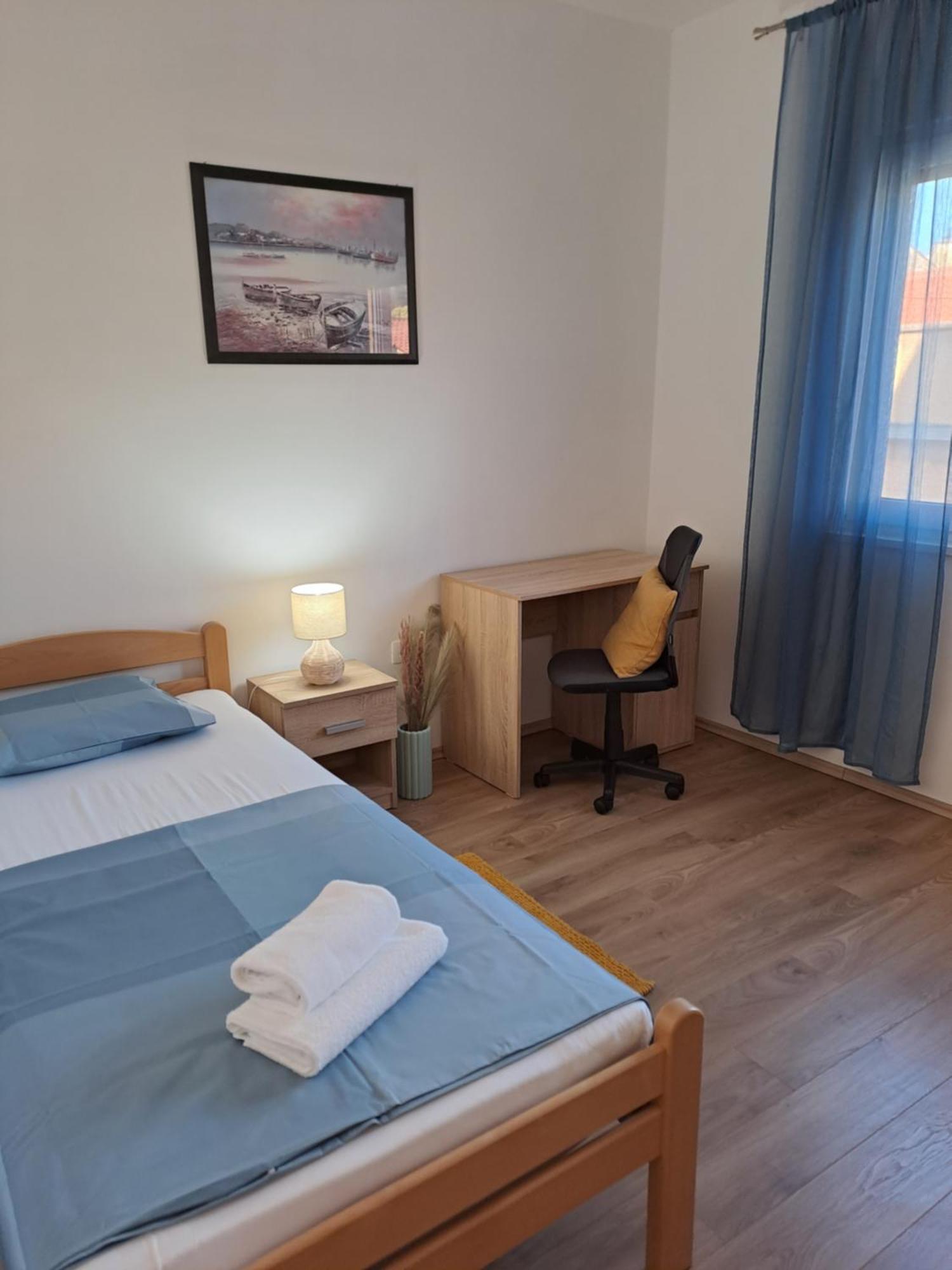 Yulia Apartman プーラ エクステリア 写真