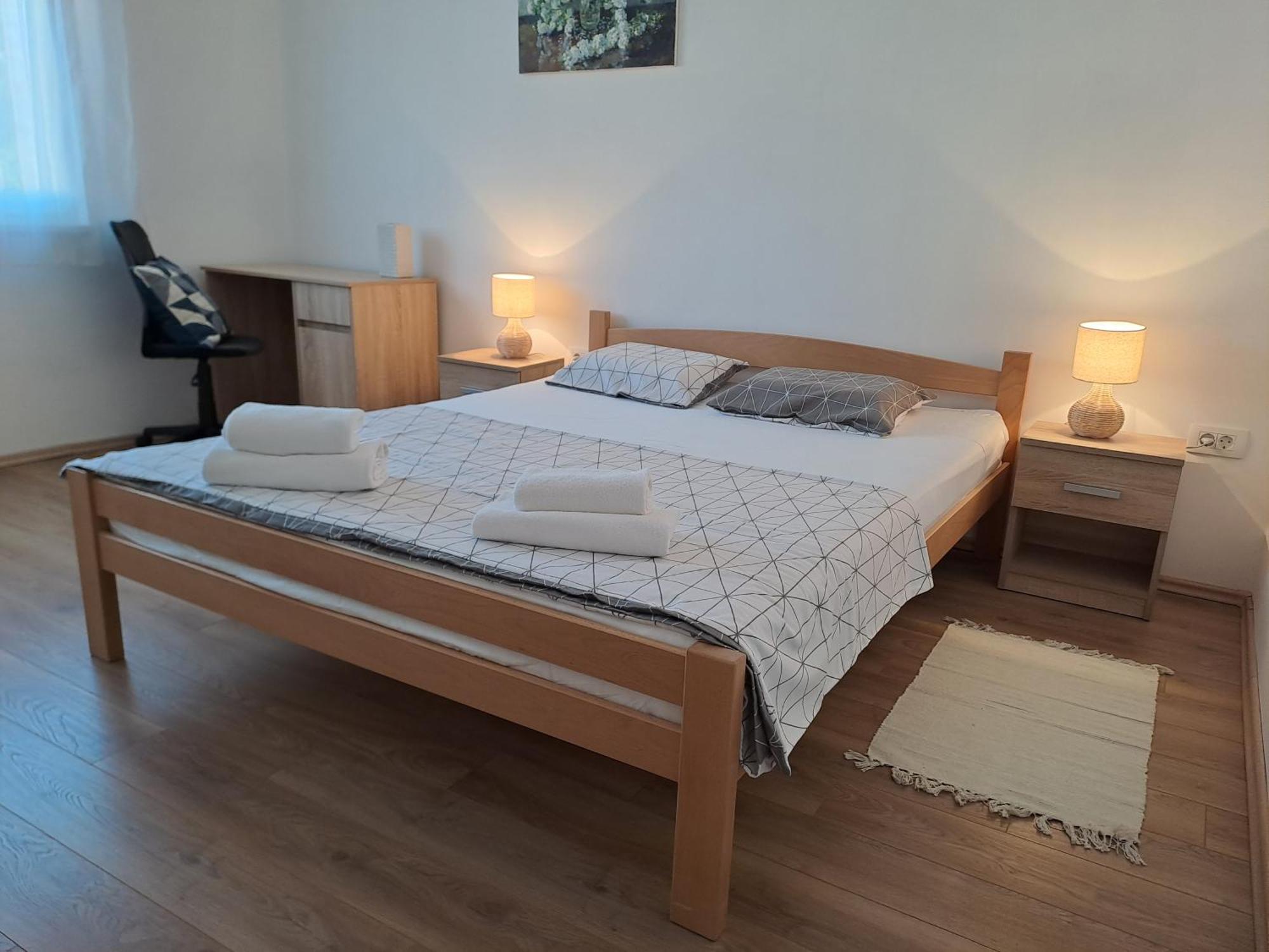 Yulia Apartman プーラ エクステリア 写真